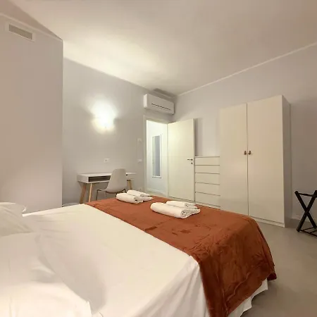 Budi - 3 Con Bagno Privato, Garage E 4 Posti Auto 度假居 *