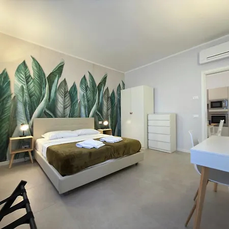 Con 3 Suite, Giardino, Garage E Parcheggio Privato Hébergement de vacances Vérone