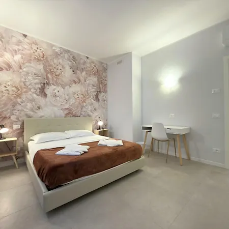 Con 3 Suite, Giardino, Garage E Parcheggio Privato Holiday home Verona